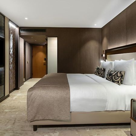 Intercontinental Istanbul By Ihg Hotel Bagian luar foto Deluxe Room