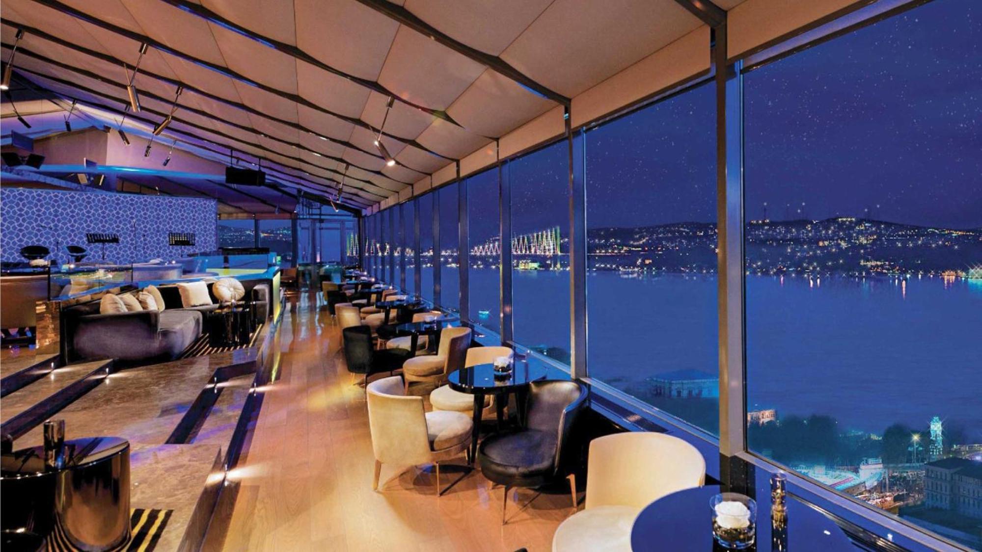 Intercontinental Istanbul By Ihg Hotel Bagian luar foto Skyline Bar