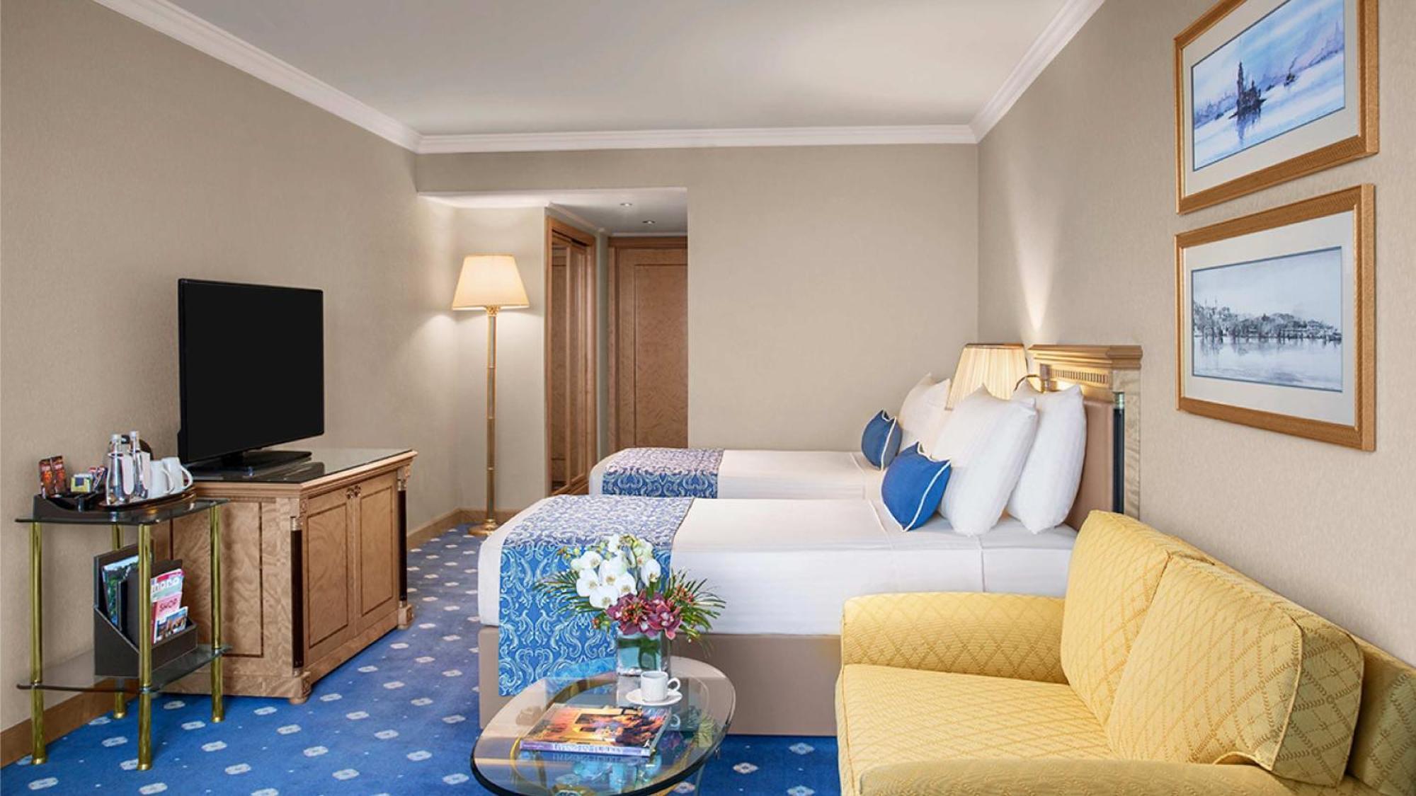 Intercontinental Istanbul By Ihg Hotel Bagian luar foto A room at the hotel