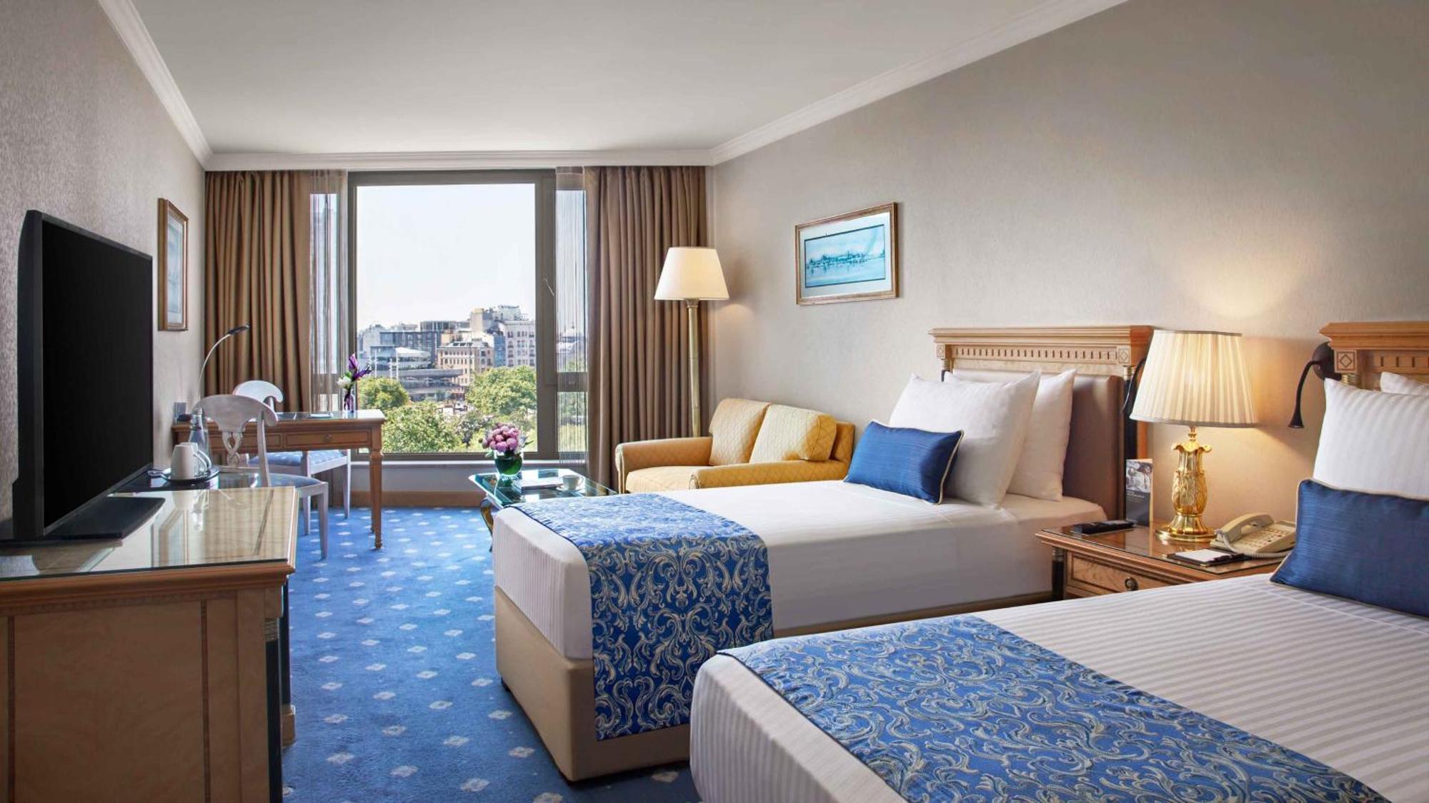Intercontinental Istanbul By Ihg Hotel Bagian luar foto A room at the hotel