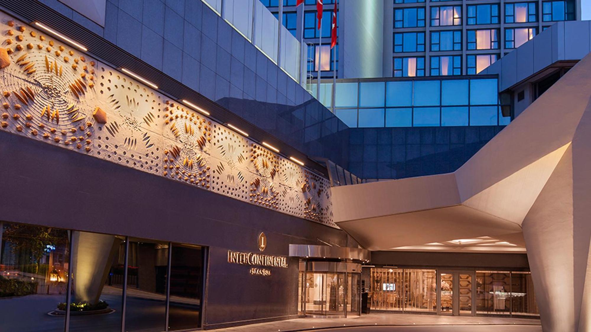 Intercontinental Istanbul By Ihg Hotel Bagian luar foto Entrance of the hotel