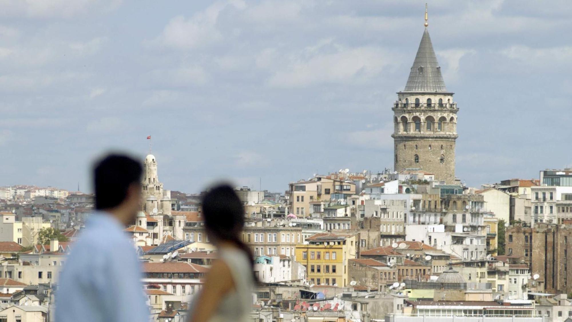 Intercontinental Istanbul By Ihg Hotel Bagian luar foto Galata Tower